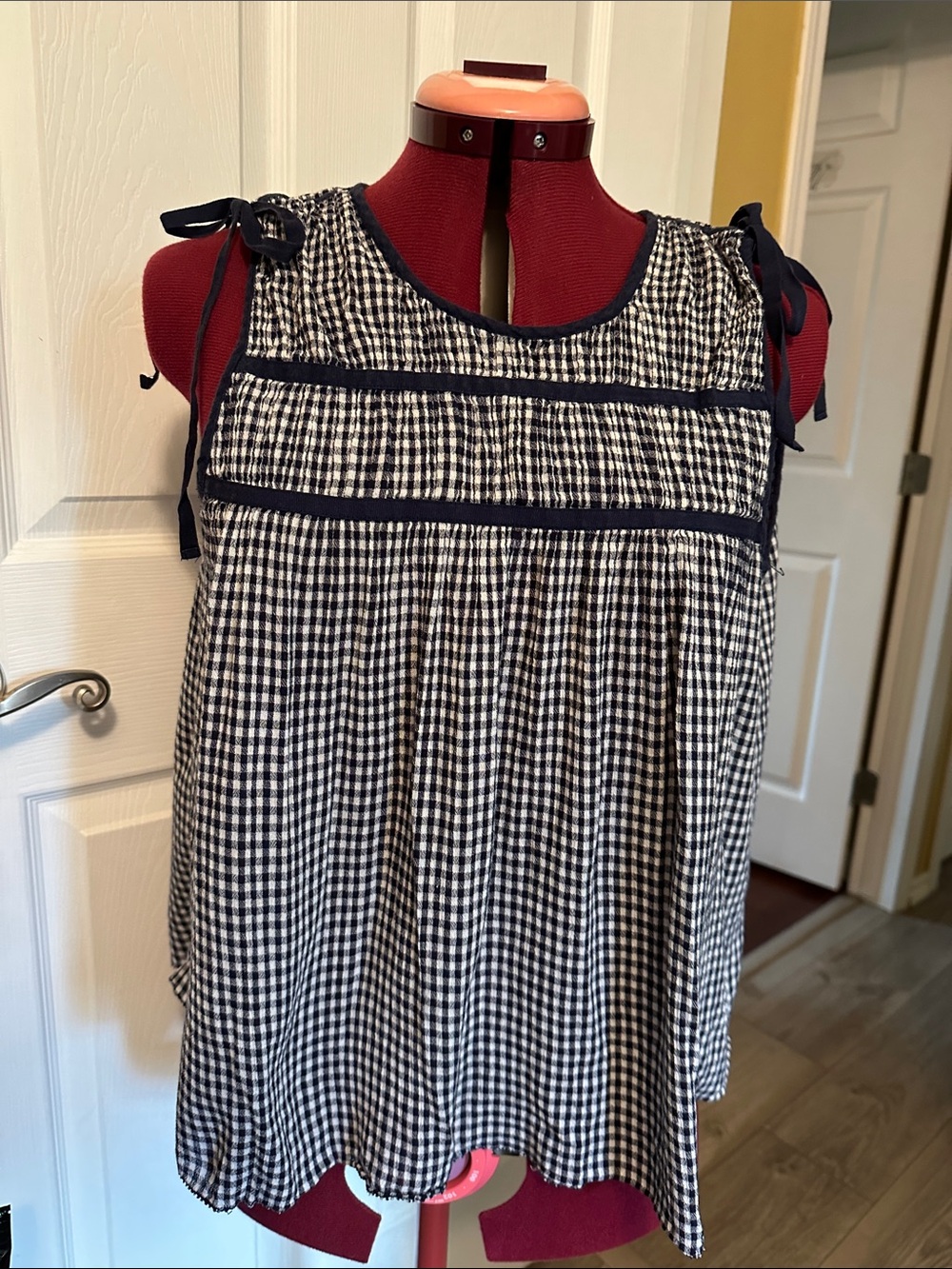aerie Black & White Gingham Tie-Shoulder Sleeveless Top